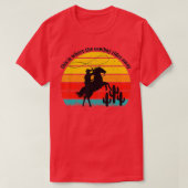 ヴィンテージここはカウボーイがウェスターに乗る遠くに場所 Tシャツ (デザイン正面)