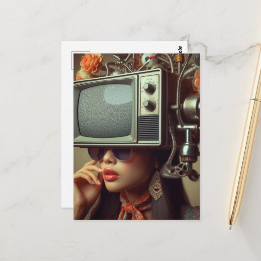 ヴィンテージでテレビをつけている女性ステームパンク ポストカード (正面/裏面インサイチュ)
