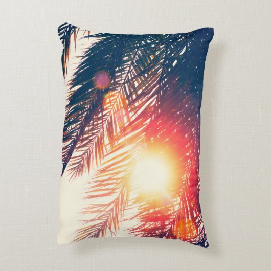 ヴィンテージで作られた熱帯沿岸のココナッツの木  アクセントクッション (裏面(縦))