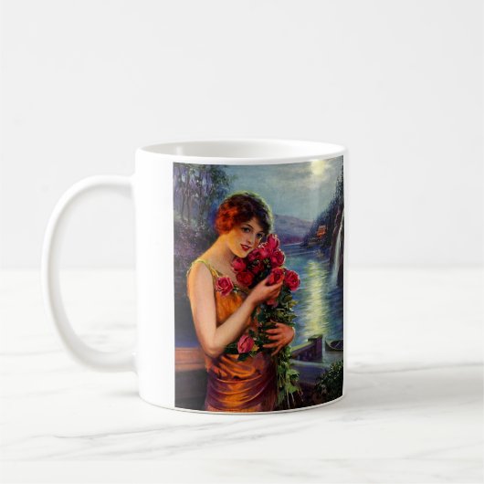 ヴィンテージで赤いバラの花を咲かせた女性 コーヒーマグカップ (左)