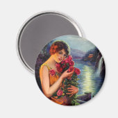 ヴィンテージで赤いバラの花を咲かせた女性 マグネット (正面/裏面)