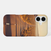 ヴィンテージな地平線への砂漠の道 iPhone 16ケース (裏面横)