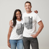 ヴィンテージな夫の愛国フラッグシャツデザイン1 Tシャツ (ユニセックス)