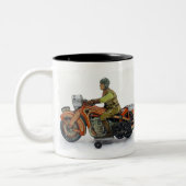 ヴィンテージのおもちゃのオートバイのマグ ツートーンマグカップ (左)