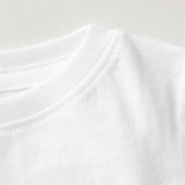 ヴィンテージのおもちゃの煉瓦騎士盾のロゴ ベビーTシャツ (詳細 - 首 (白))