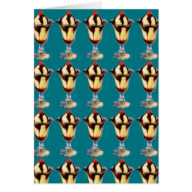 ヴィンテージのアイスクリームのサンデー (正面)