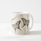 ヴィンテージのアゲハチョウの蝶スイセンの花のマグ コーヒーマグカップ (正面右)