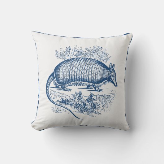 ヴィンテージのアルマジロの旧式なWoodblockの青 クッション (正面)