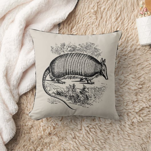 ヴィンテージのアルマジロの装飾用クッション-あなたの色を選んで下さい クッション (ブランケット)