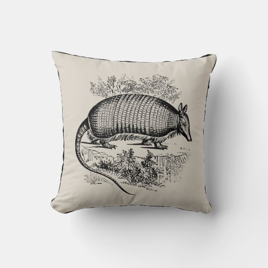 ヴィンテージのアルマジロの装飾用クッション-あなたの色を選んで下さい クッション (正面)