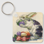 ヴィンテージのイースターバニーとバスケットのイースターエッグ キーホルダー (正面)
