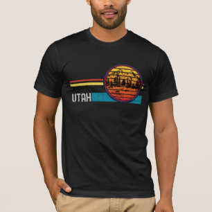 ヴィンテージのキャンプをハイキングするレトロのユタ80s 70s山 tシャツ