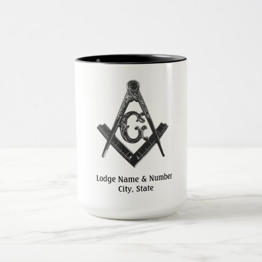 ヴィンテージのスタイルフリーメーソンのロッジのマグ マグカップ (中央)
