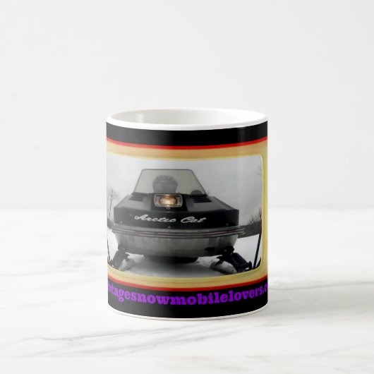 ヴィンテージのスノーモービルの恋人1972の北極猫のマグ コーヒーマグカップ (中央)