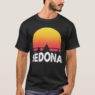 ヴィンテージのセドナアリゾナのレトロの砂漠の日没 Tシャツ
