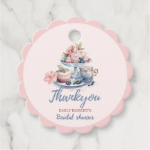 ヴィンテージのソフトピンクの花の ブライダルティーパーティー