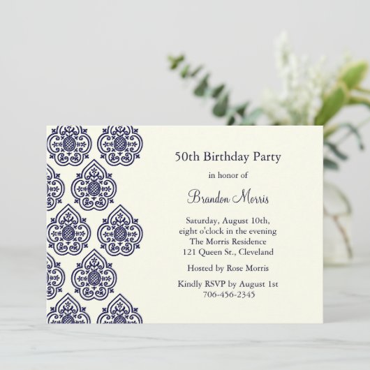 ヴィンテージのダマスク織の誕生日の招待状 招待状 (スタンド正面)
