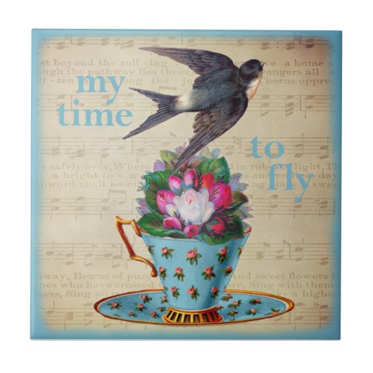 ヴィンテージのティーカップのバラおよび飛行のつばめの鳥 タイル (正面)