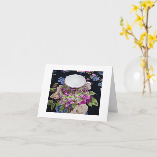 ヴィンテージのティーカップの紫色のバイオレットの空白のなカード カード (黄色い花)