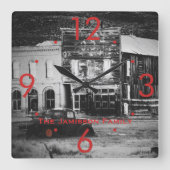 ヴィンテージのトラックによってカスタマイズ時計が付いている古い建物 スクエア壁時計 (正面)