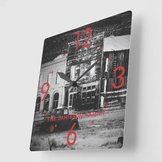 ヴィンテージのトラックによってカスタマイズ時計が付いている古い建物 スクエア壁時計 (傾斜)