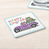 ヴィンテージのトラックの紫色のギンガムのハッピーイースターのバニー スクエアペーパーコースター (アングル)