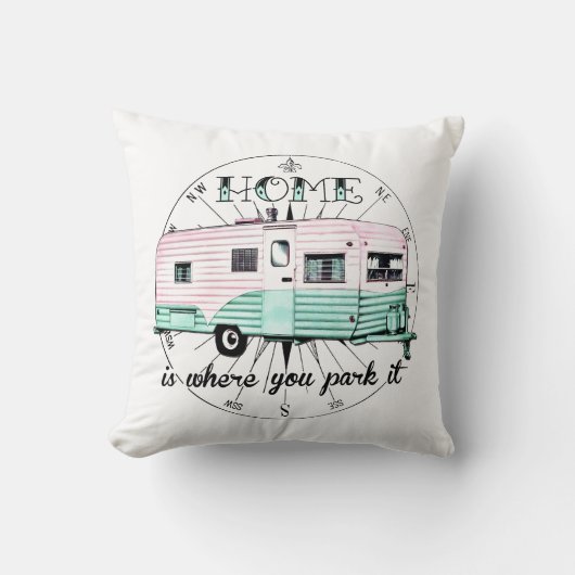 ヴィンテージのトレーラー-それを駐車するところでがあります家 クッション (正面)