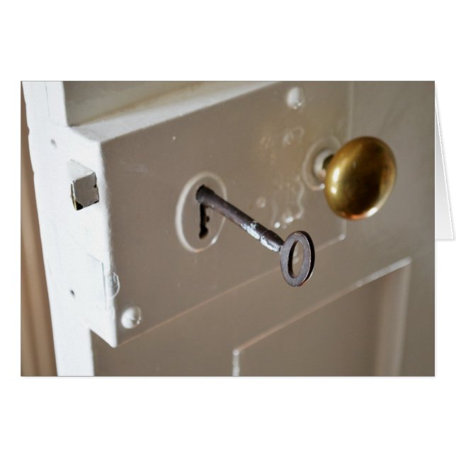 ヴィンテージのドアロックおよび鍵 (正面横)