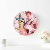 ヴィンテージのナースおよび金ゴールドのケリュケイオンNRの紋章 ラージ壁時計 (ホーム)