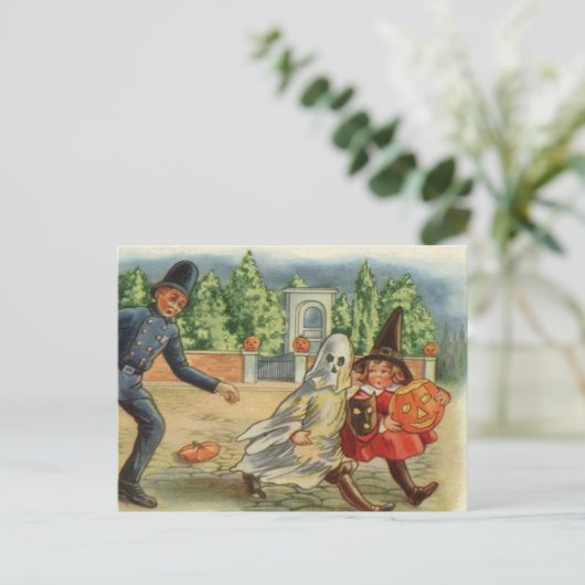 ヴィンテージのハロウィンカード-警官及び子供 シーズンポストカード (スタンド正面)