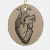 ヴィンテージのハートのイラストレーション セラミックオーナメント (左)