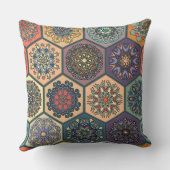 ヴィンテージのパッチワークフローラ曼荼羅要素 クッション (裏面)