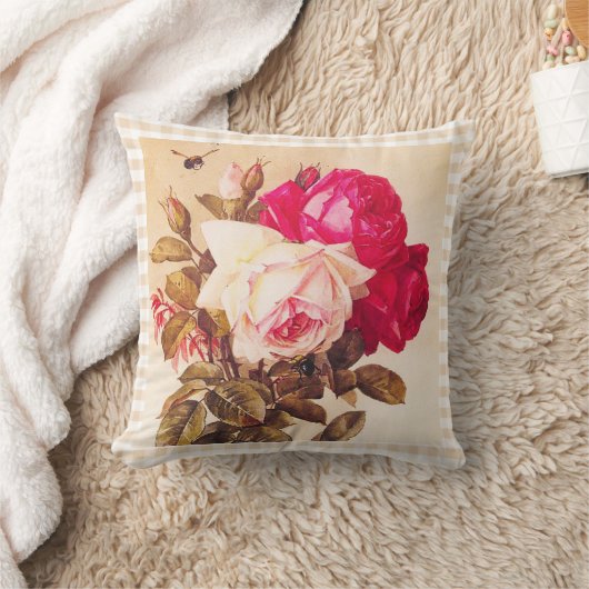 ヴィンテージのビクトリアンでロマンチックで赤く、ピンクのバラ クッション (ブランケット)
