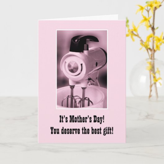 ヴィンテージのピンクのミキサーの幸せな母の日のユーモア カード (黄色い花)