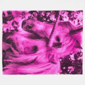 ヴィンテージのピンクのユニコーンのサテンのプラシ天 フリースブランケット (正面(横))