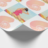 ヴィンテージのピンナップの女の子および海の貝のビーチパターン ラッピングペーパー (角)