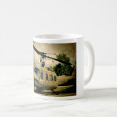 ヴィンテージのベトナム時代のuh1 Hueyの軍隊のヘリコプター コーヒーマグカップ (正面右)