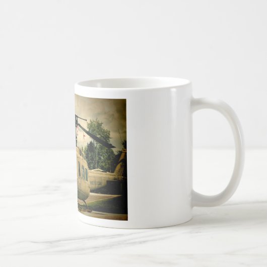 ヴィンテージのベトナム時代のuh1 Hueyの軍隊のヘリコプター コーヒーマグカップ (右)