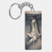 ヴィンテージのホッケーのスケートBW キーホルダー (正面左)