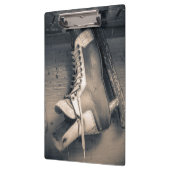 ヴィンテージのホッケーのスケートBW クリップボード (左)