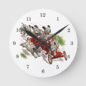 ヴィンテージのユーモアのかわいいDalmatian小犬の普通消防車 ラウンド壁時計 (正面)