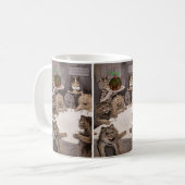 ヴィンテージのルイWain猫のクリスマス・パーティのマグ コーヒーマグカップ (正面左)