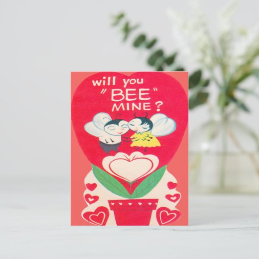 ヴィンテージのレトロの蜂のカップルのバレンタインカード シーズンポストカード (スタンド正面)