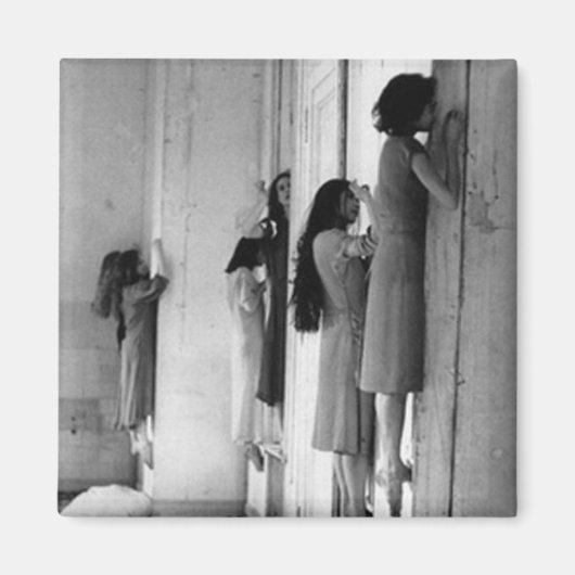 ヴィンテージの不気味な取り憑かれた女性 マグネット (正面)