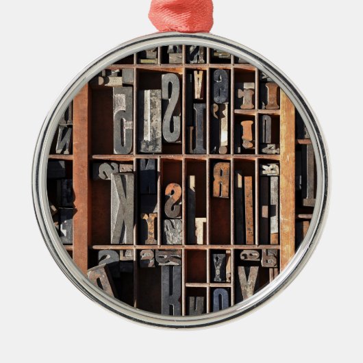 ヴィンテージの凸版印刷のブロック メタルオーナメント (正面)