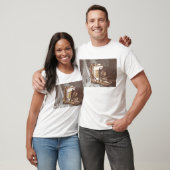 ヴィンテージの出版物のカメラの人のTシャツ Tシャツ (ユニセックス)