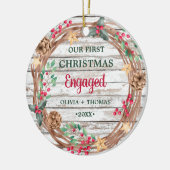 ヴィンテージの初めてのクリスマスエンゲージ木製リース セラミックオーナメント (左)