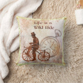 ヴィンテージの大変な道のりのSteampunkの自転車のコラージュ クッション (ブランケット)