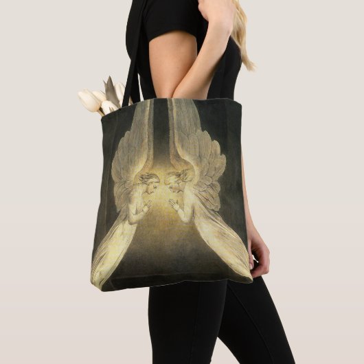 ヴィンテージの天使がイエス・キリストの上を舞う トートバッグ (クローズアップ)