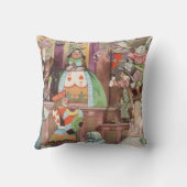 ヴィンテージの女王ワンダーランドのハート クッション (裏面)